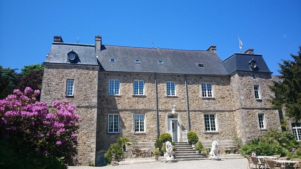 Chateau Le Val Guest house Brix